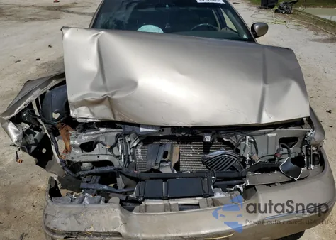 2000 Mercury Grand Marquis Ls z USA, uszkodzony, nr VIN 2MEFM75W6YX619802